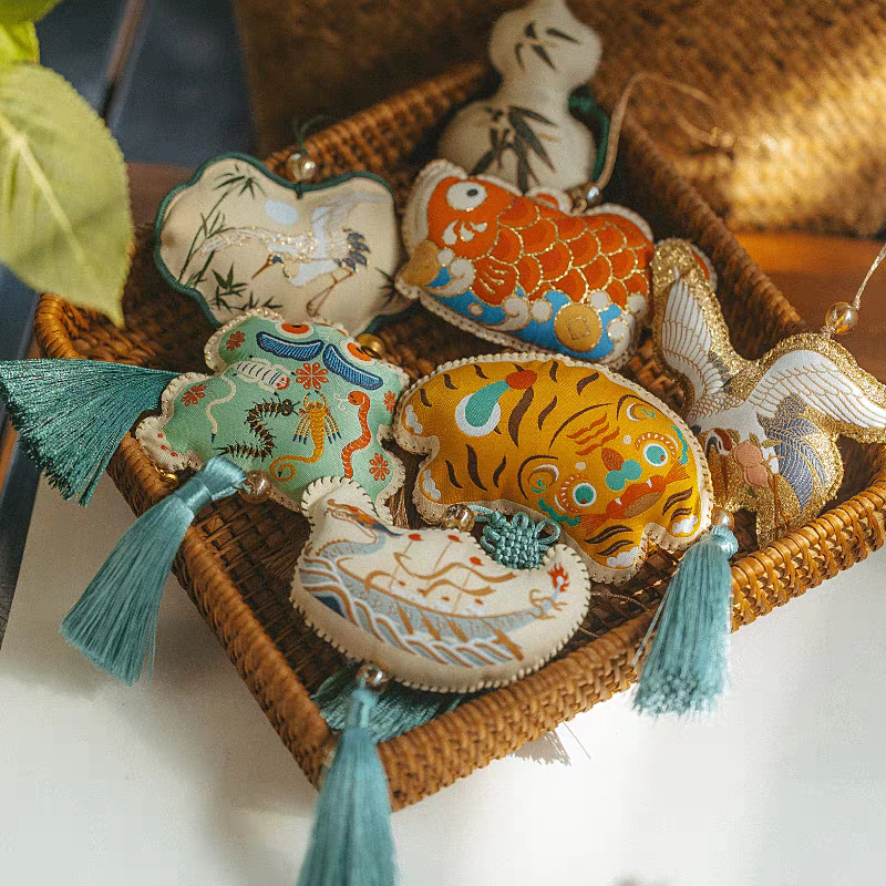 hth华体会集团邀您共赴文化之约，定格“家”的美好！