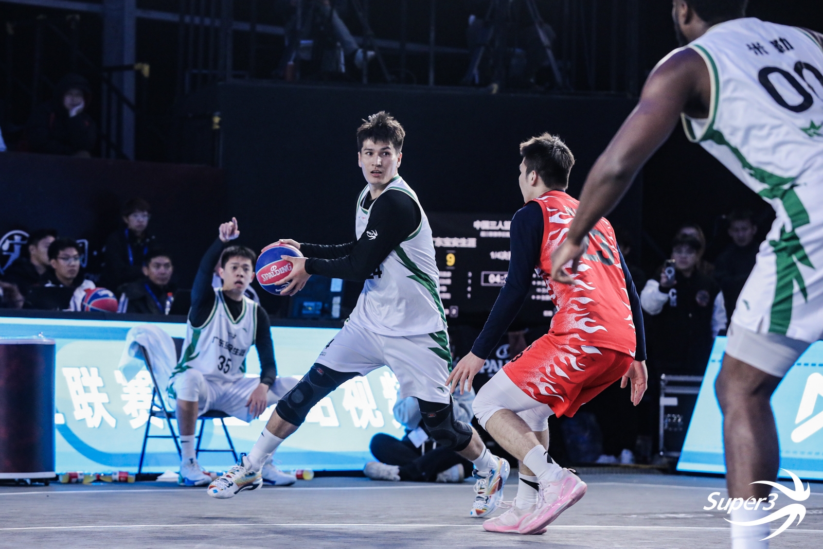 广东宝安生涯俱乐部斩获2025超三联赛总决赛亚军